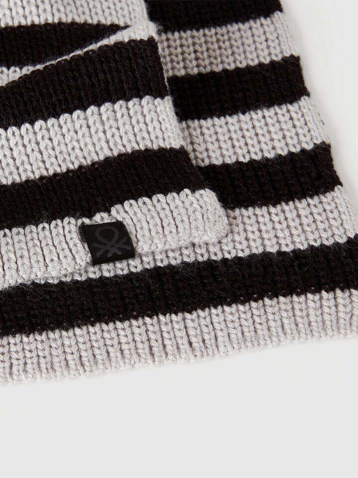 KNITTED SCARF Menino image number 3